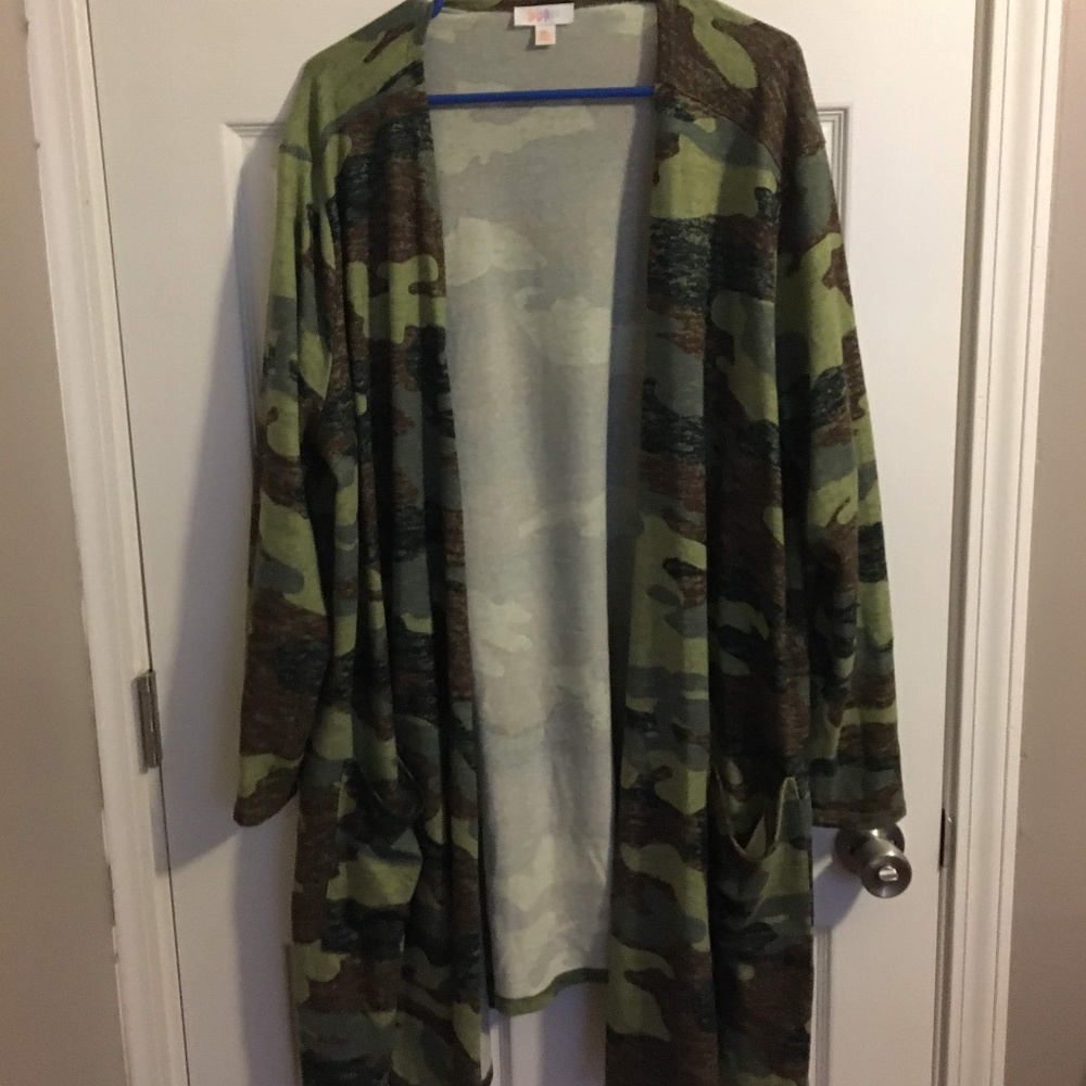 Long camo cardigan